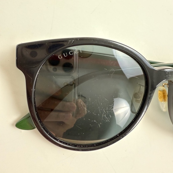 Gucci Stylish Black Round Sunglasses GG0416Sk - Picture 2 of 9